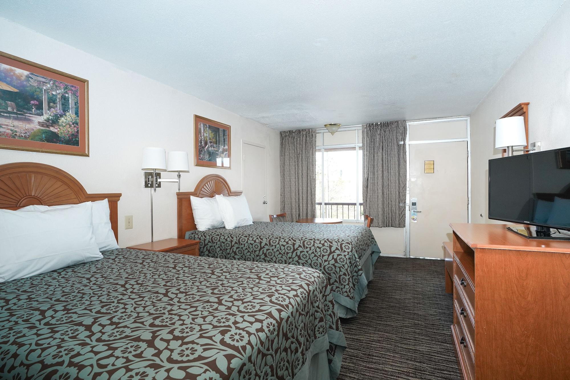 Days Inn By Wyndham Lake City I-75 Exterior foto